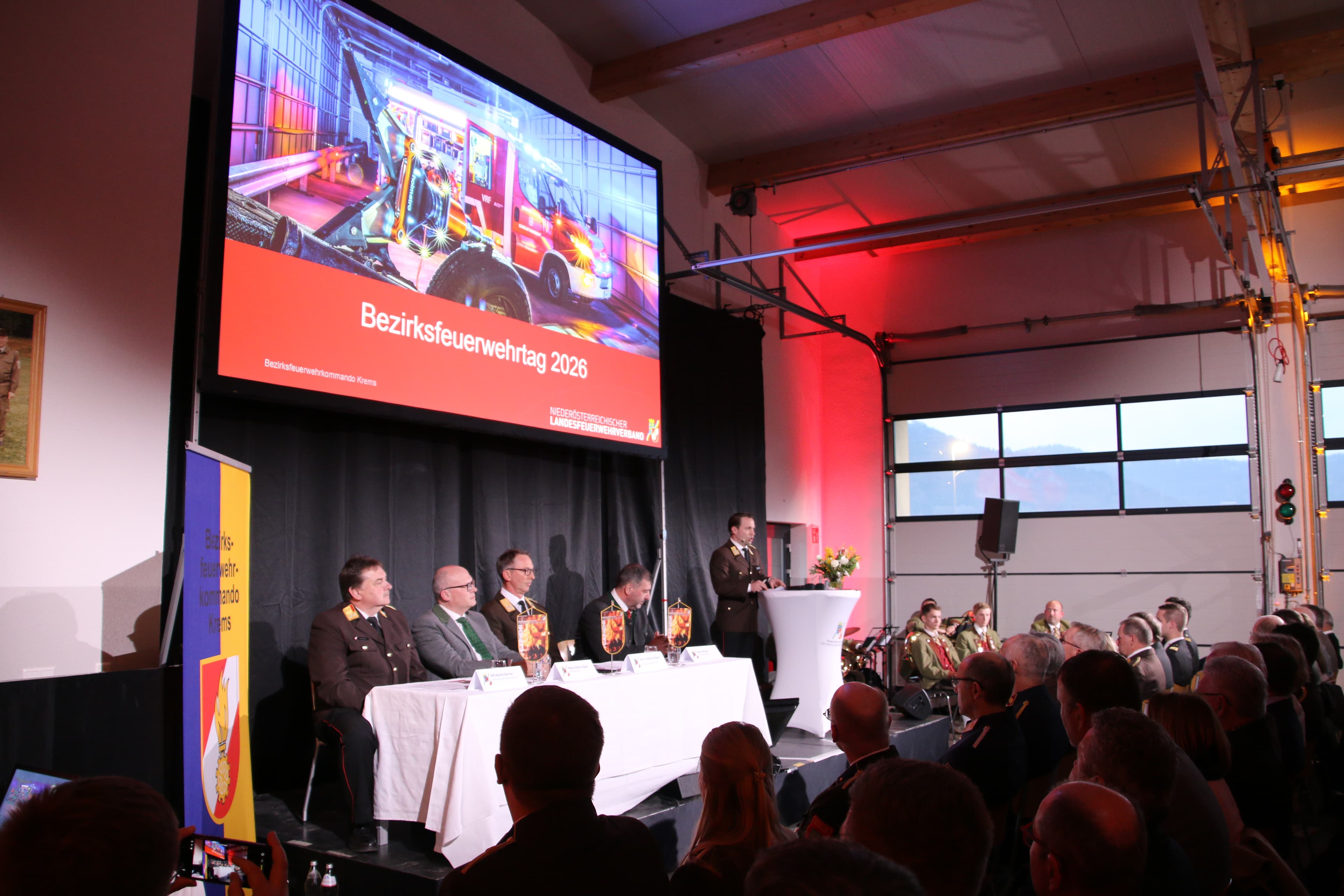 Gallery image 1 - Bezirksfeuerwehrtag 2026: 110 Feuerwehren meisterten 3.200 Einsätze